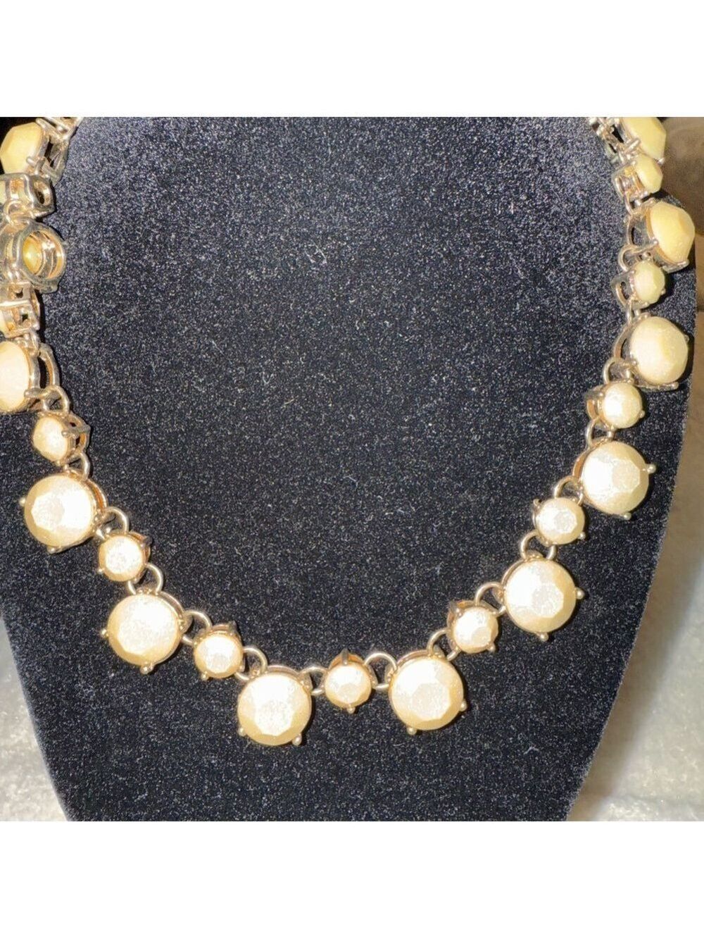 Chic Cream and Gold Necklace